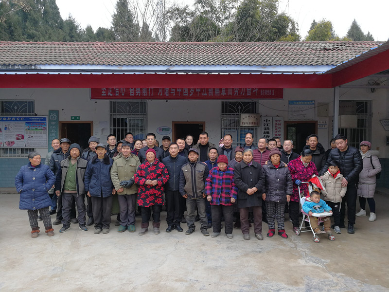蒲正慰问困难群众